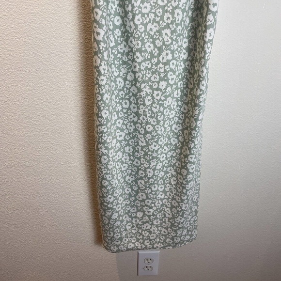 green floral print midi slip dress - Picture 3 of 5